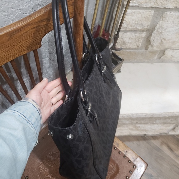 Handbag - Picture 8 of 8